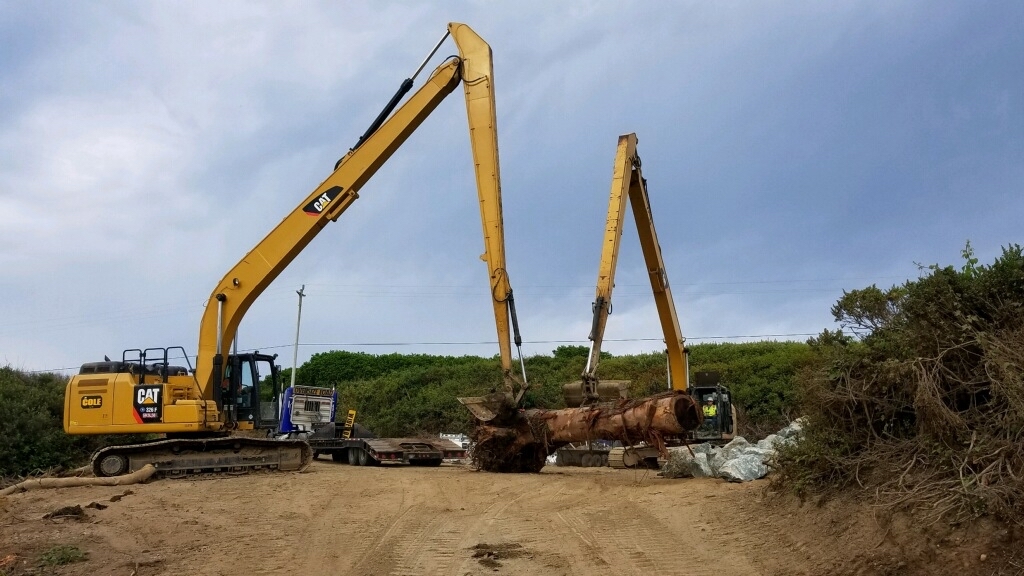 Log Delivery for the marsh control structure - August 2019